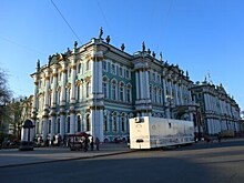 Эрмитаж приглашает "прогуляться" по парадным залам Зимнего дворца