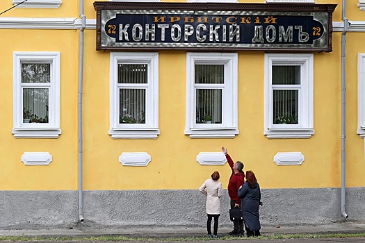 Лингвист и рекламщик: 15-35% вывесок на Урале придется заменить по новому закону