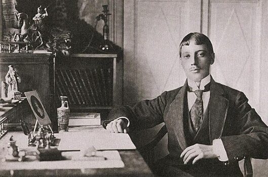 За что в 1921 году расстреляли русского поэта Николая Гумилева