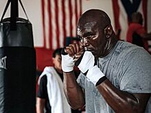 Эвандер Холифилд назвал лучшего боксёра в супертяжёлом весе на данный момент