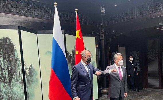 В МИД КНР рассказали о сотрудничестве России и Китая в борьбе с гегемонией