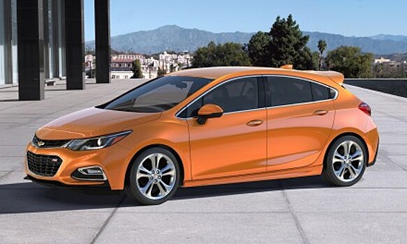 Озвучена стоимость дизельного хэтчбека Chevrolet Cruze