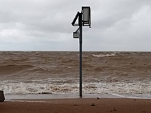 Шторм в Азовском море разрушил дорогу в Ейском районе Кубани