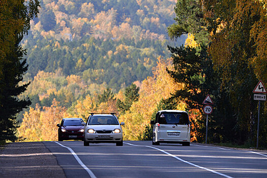 Автовладельцам рассказали, как правильно подготовить машину к осени