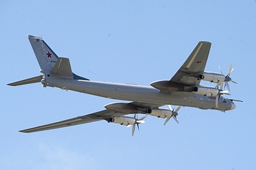 Минобороны РФ объяснило полет двух Ту-95 вблизи Аляски