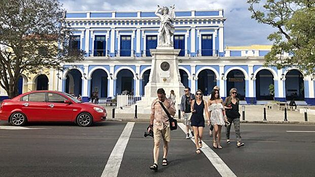 На Кубе растет число туристов, но не доходы от них
