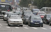 Жители Быстровки в опасности из-за хорошей дороги и лихачей