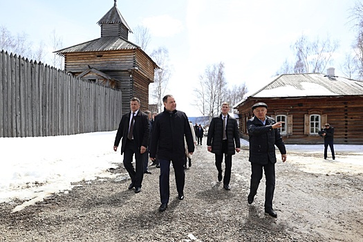Зачем премьер-министр Беларуси летал  на Урал и в Сибирь
