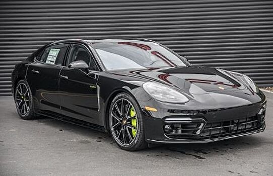 Porsche Panamera прибавил в цене от 25 до 246 тысяч рублей