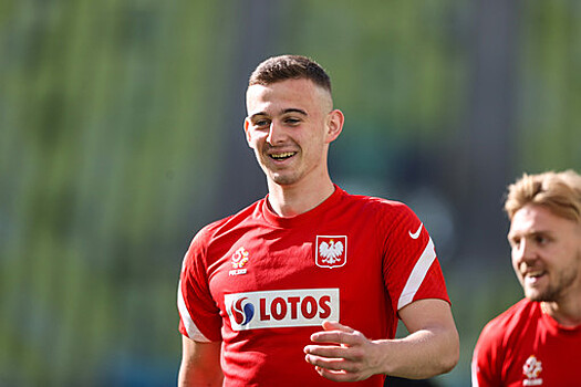 Футболист сборной Польши стал самым молодым игроком в истории Евро