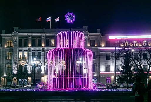 Советские елочные игрушки, главная городская елка и ДедМоробус: публикуем новогодний гид по Омску