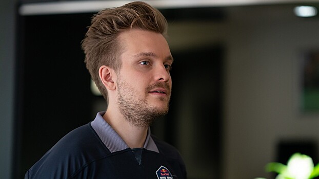 JerAx возобновил карьеру про-игрока в Dota 2 после двух лет отдыха