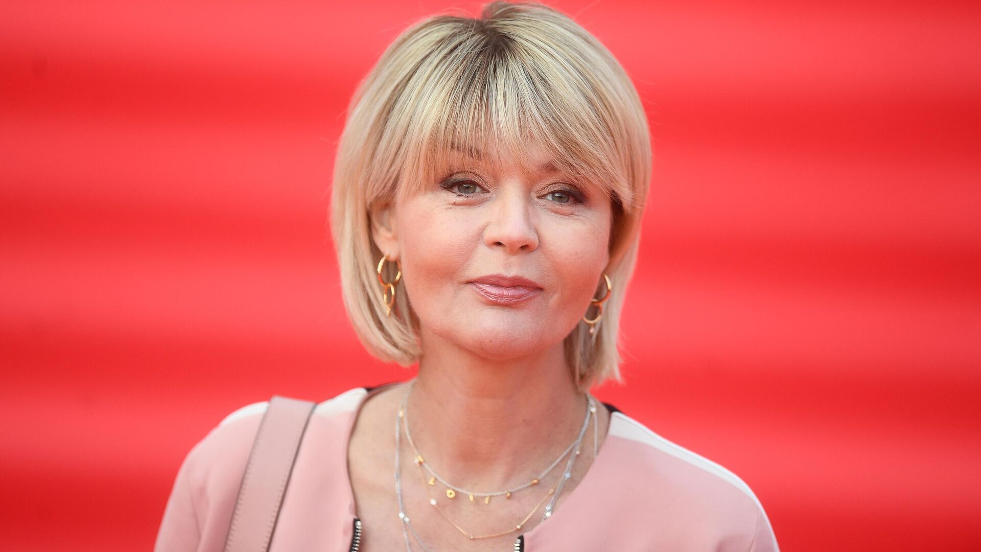 Меньшова высмеяла молодящихся артисток