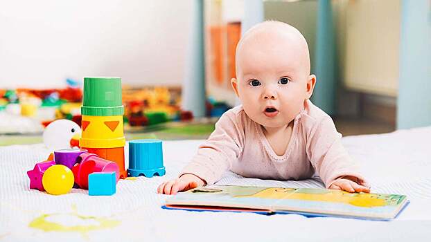 Ученые выяснили, как на самом деле младенцы учат слова