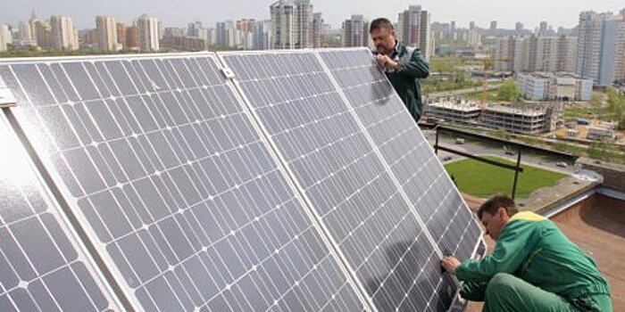 Москвичам могут разрешить устанавливать солнечные батареи на крышах