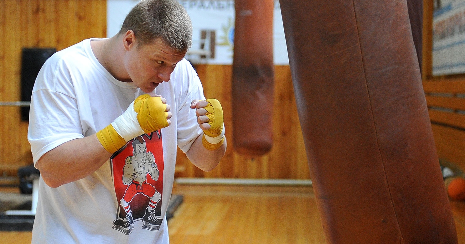 Российский боксер Поветкин объявил о возобновлении карьеры