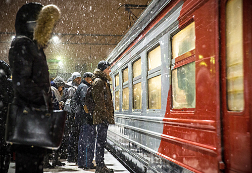 В Москве загорелась электричка. Эвакуированы тысячи