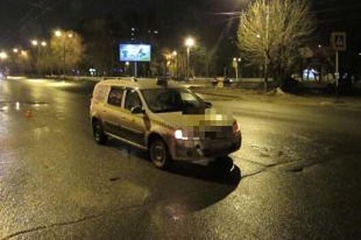 В Оренбурге водитель такси сбил пешехода