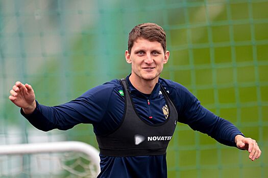 Агент Дивеева заявил, что футболист готов сыграть за сборную России в матче с Боливией