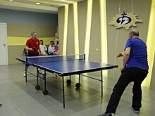 Ветераны-энергетики сыграли в настольный теннис