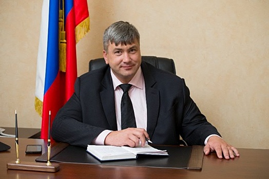 «Он у нас больше не работает». Глава челябинского района после скандала ушел в отставку