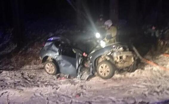 Супруги из Югры погибли в автокатастрофе на Среднем Урале