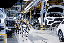 Завод Mercedes-Benz взял на работу человекоподобного робота