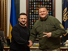 СМИ: Залужный и Зеленский могут выйти во второй тур выборов на Украине