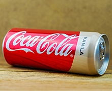 В России снова будет продаваться ванильная и вишневая Coca-Cola