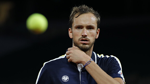Даниил Медведев обвинил организаторов Roland Garros в алчности