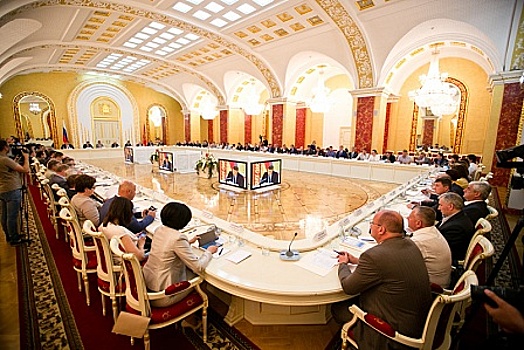 В Оренбурге провели выездное заседание Госдумы РФ