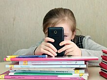 Директор частной школы поделился опытом запрета мобильных устройств на уроках