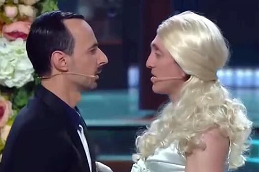 На российский телеканал завели дело о гей-пропаганде после поцелуя комиков