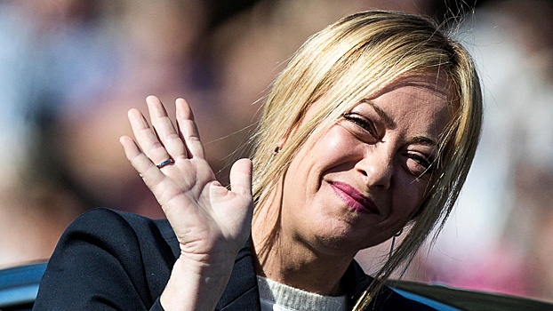 В римском базилике обнаружили ангела с лицом премьера Италии