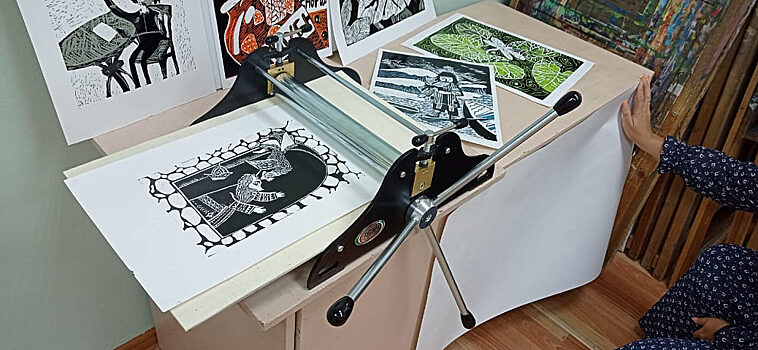 В Лесосибирске в школу искусств доставили новое оборудование для будущих художников