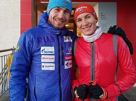Шипулин и Кузьмина поздравили маму с победой в турнире по биатлону, Крюков приглашает на марафон. Обзор соцсетей биатлонистов и лыжников