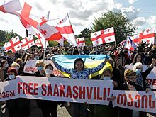 «Курс на радикализацию»: что стоит за возвращением Саакашвили в Грузию