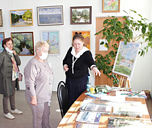 В Верейском музее открылась выставка картин "Продолжение лета"