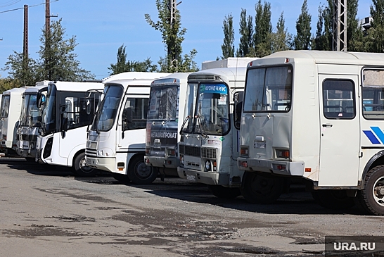 Жители тюменского села остались без автобусного сообщения