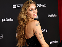 Майли Сайрус раскрыла забавную причину, по которой согласилась выйти замуж за Макса Морандо