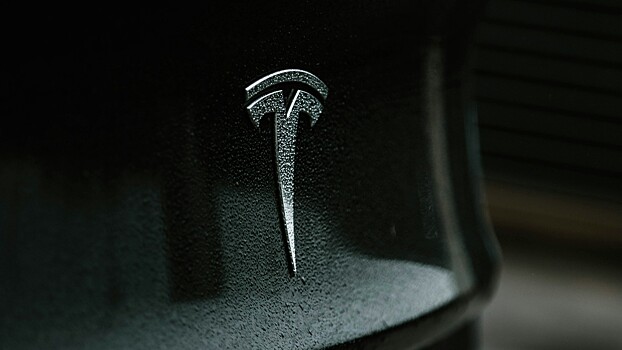 Tesla пытается бороться с падением спроса на электрокары