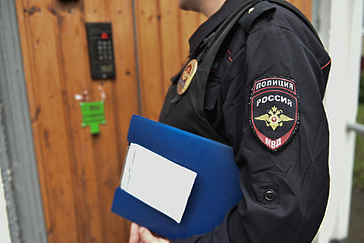 Неизвестные с пистолетом отобрали более 1 млн руб у мужчины на юго‑востоке Москвы