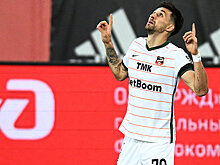 «Очень много работаю, чтобы закрепиться в команде и не расстраивать Григория Иванова» — форвард «Урала»