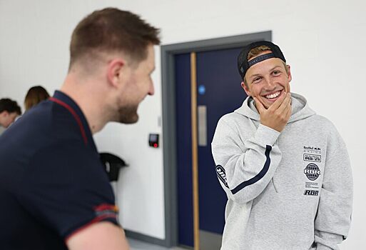 Лиам Лоусон приступил к работе в Red Bull Racing