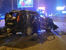 В ночном ДТП на Димитровском мосту в Новосибирске погиб водитель кроссовера