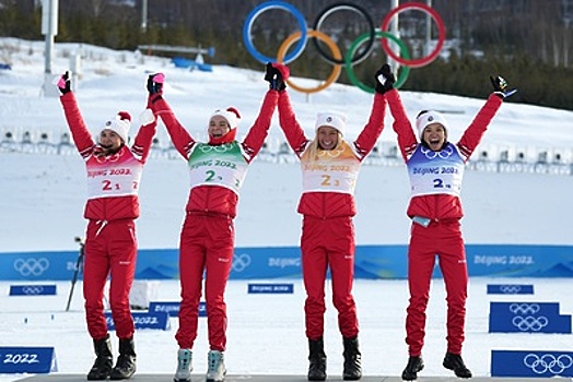 Российские лыжницы выиграли эстафету и принесли России третье золото Олимпиады