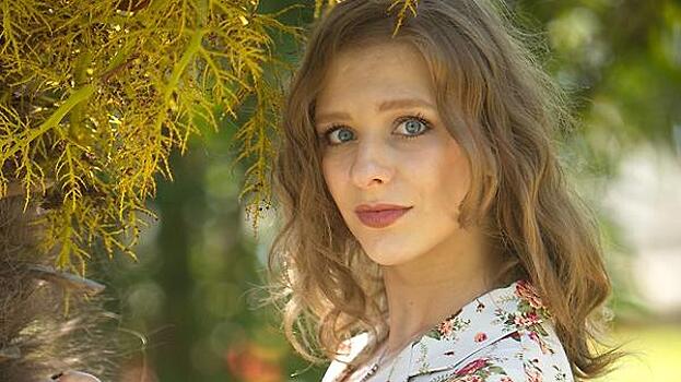 Лиза Арзамасова призналась, что в детстве хотела стать гримером