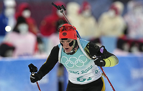 Немецкая биатлонистка Херрман стала олимпийской чемпионкой в индивидуальной гонке