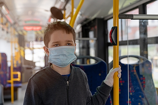 В России наказаны кондукторы и водители, выгоняющие из автобусов детей без масок 