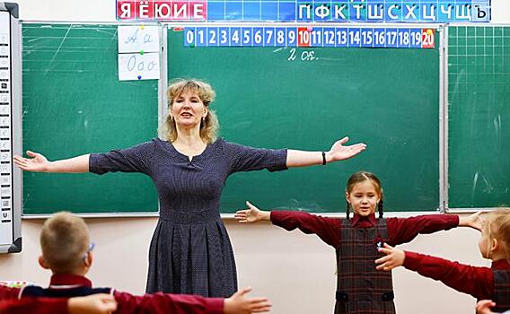 На новогодний ужин россияне планируют потратить в среднем 12 тысяч рублей